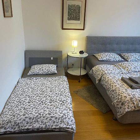 Apartment Kosatcova Prague Luaran gambar