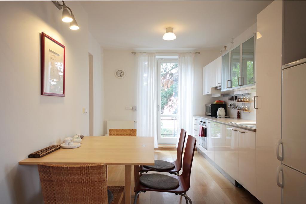 Apartment Kosatcova Prague Luaran gambar