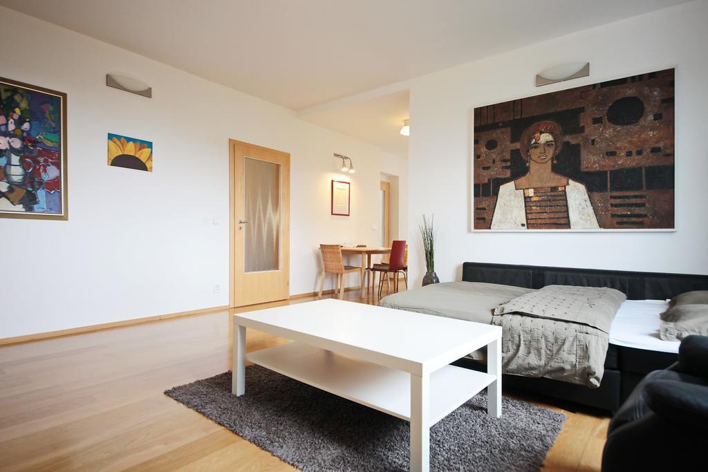 Apartment Kosatcova Prague Luaran gambar