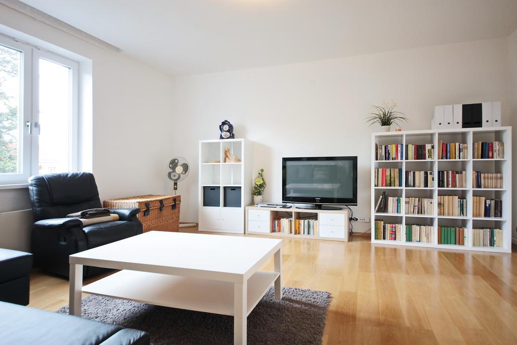 Apartment Kosatcova Prague Luaran gambar