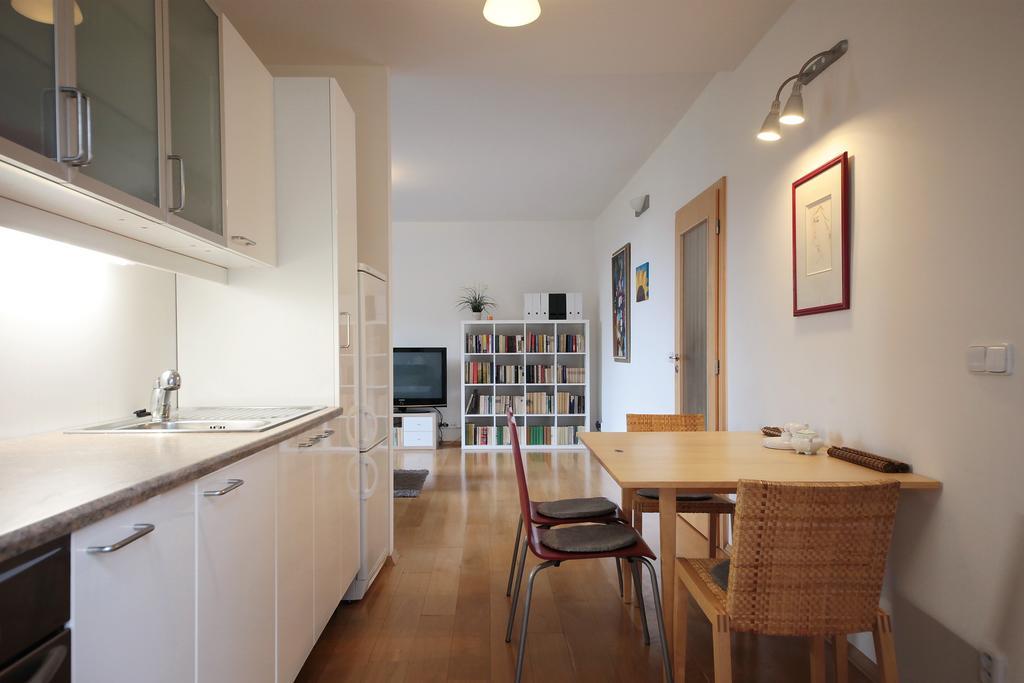 Apartment Kosatcova Prague Luaran gambar