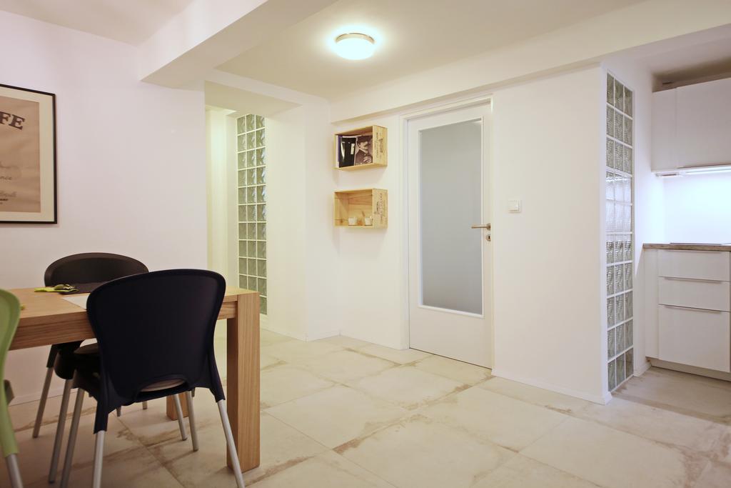 Apartment Kosatcova Prague Luaran gambar