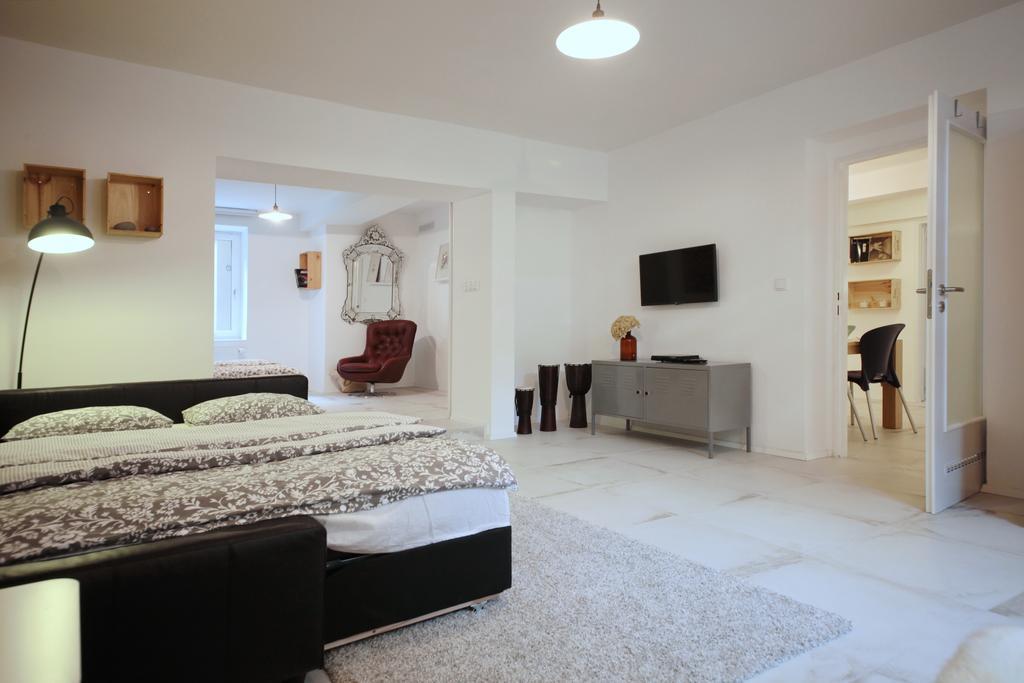 Apartment Kosatcova Prague Luaran gambar