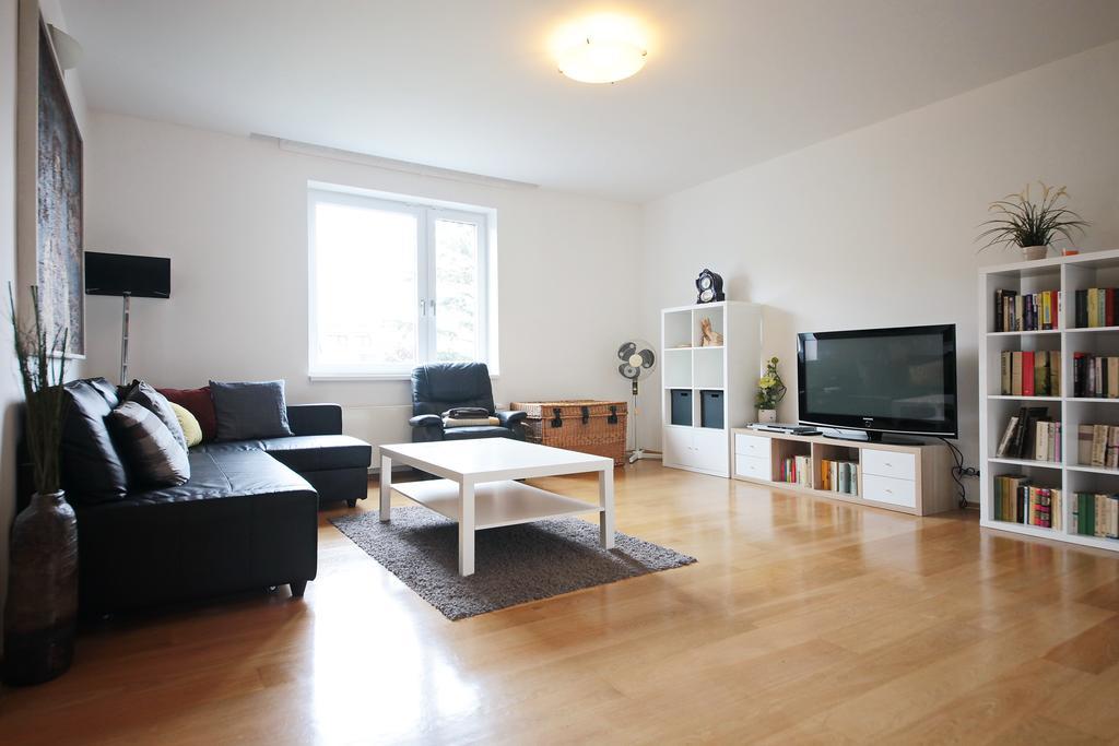 Apartment Kosatcova Prague Luaran gambar
